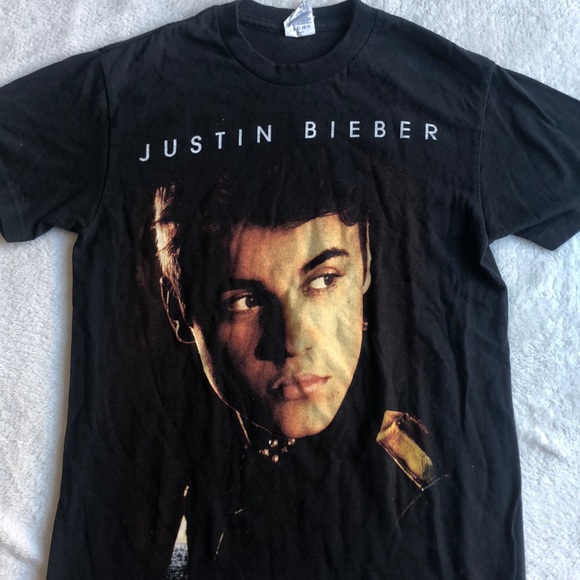 My World 2.0 & 2 JB Tees - Picture 4 of 10